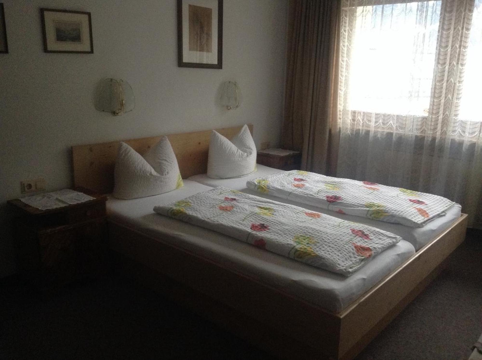 Ferienwohnung Blumen Penz Zell am Ziller Bilik gambar